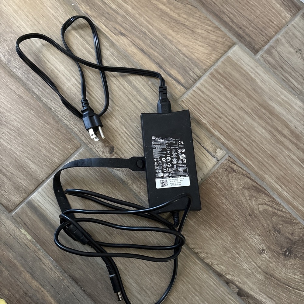 Dell‎ Genuine 130W 19.5V AC Power Adapter Charger